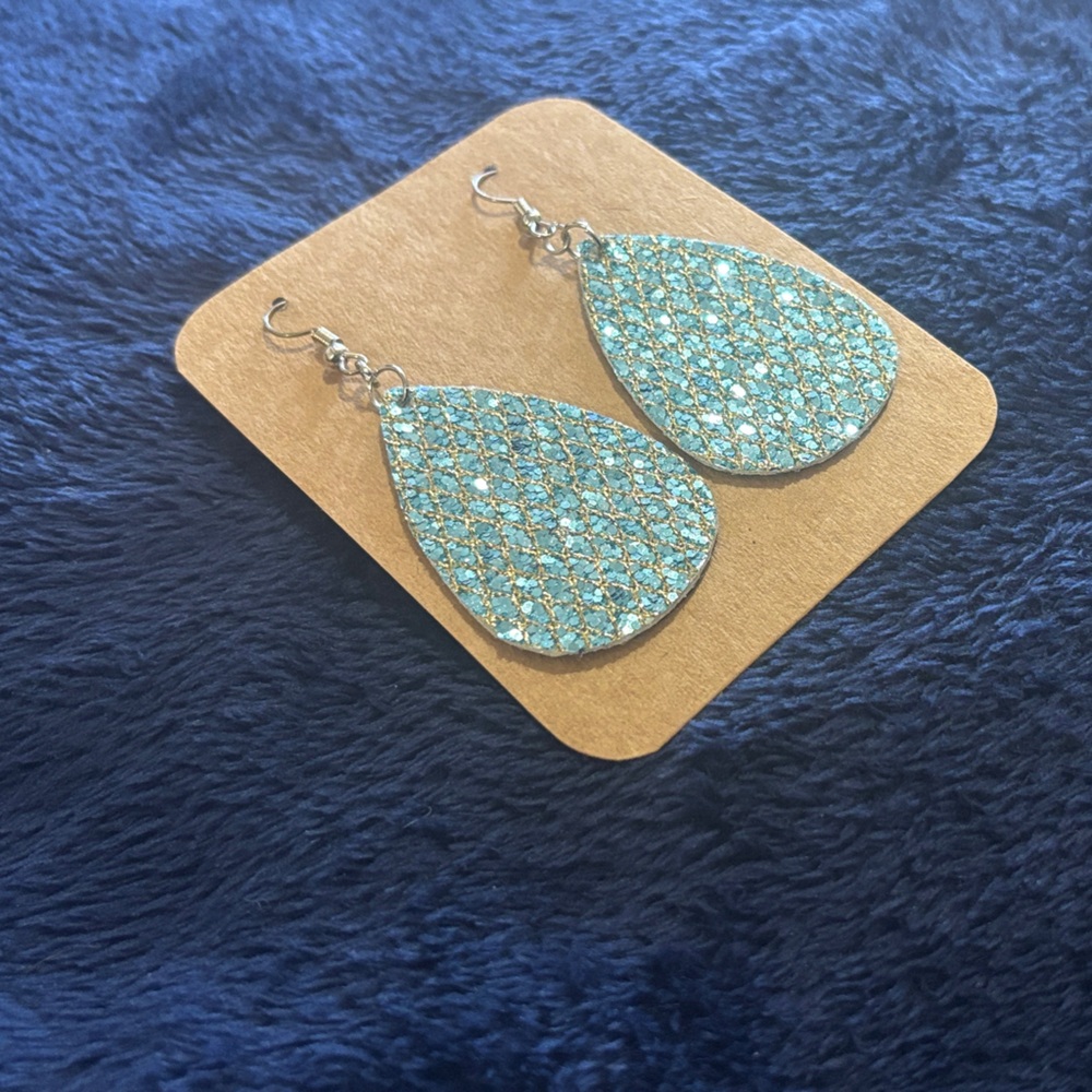 Elegant Silver and Blue Teardrop Glittery Earrings